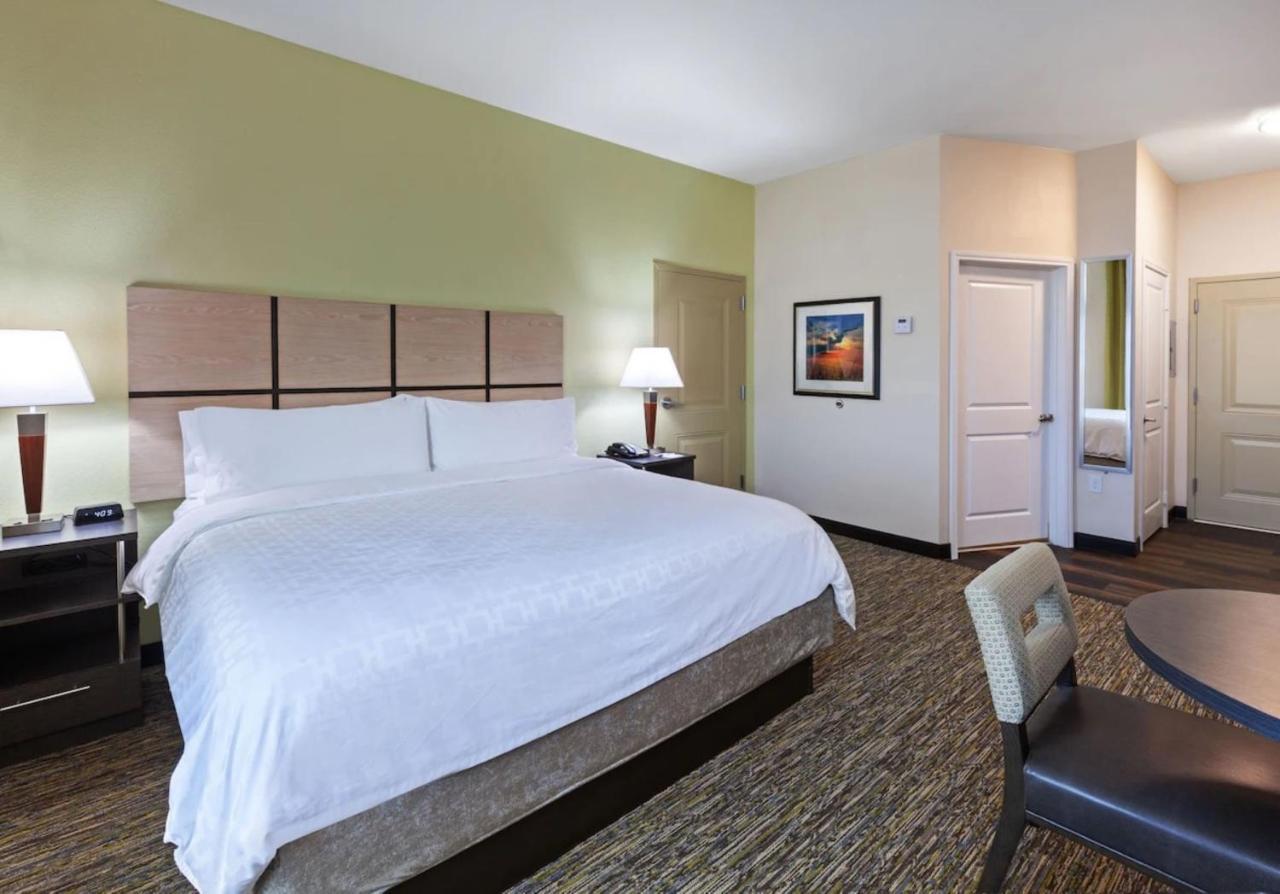 Candlewood Suites Midland By Ihg Bagian luar foto
